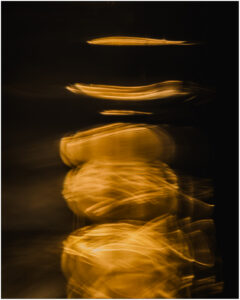 La lumière au ras de l'eau.